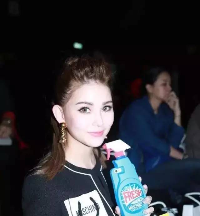 好看的手机壳推荐明星同款,明星们都用的手机壳超少女