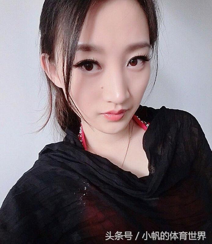 国足的漂亮太太们,最新一届国足太太团