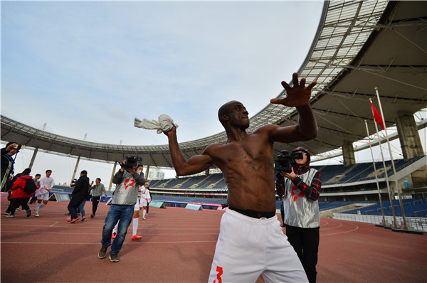 大写的“贺”恒丰智诚挺进中超贵阳市政府发来贺电