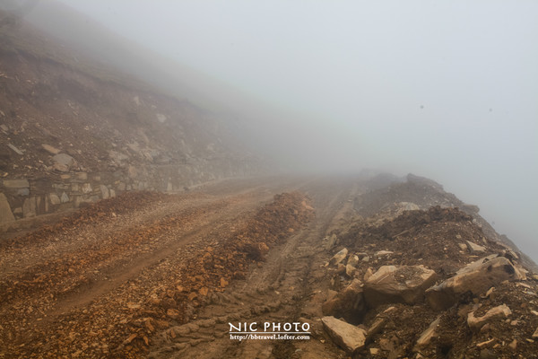 达瓦更扎与牛背山,达瓦更扎和牛背山有啥区别