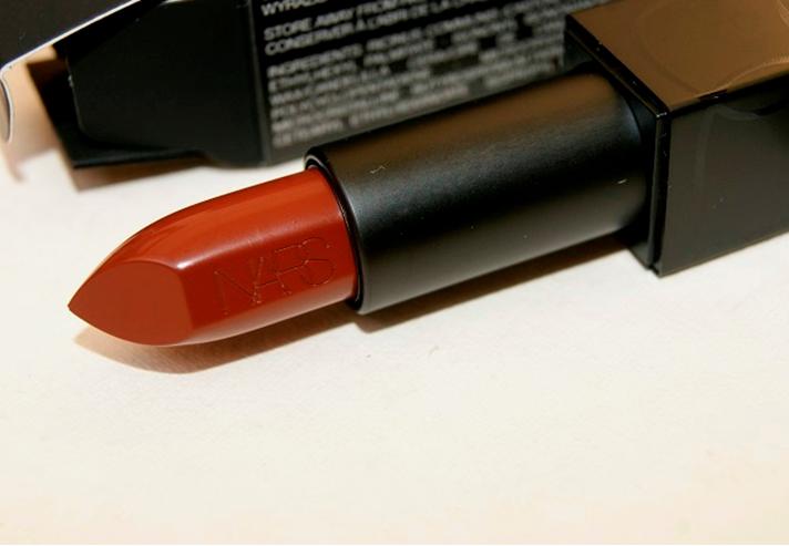 超级显白最近很火的口红,哪个牌子口红巨显白