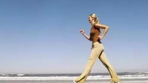 手脚冰凉瑜伽教程,适合秋冬手脚冰凉的瑜伽动作