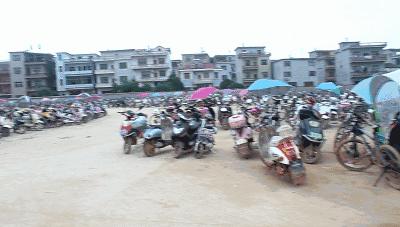 余干实验小学在哪,余干县第三小学会搬迁吗