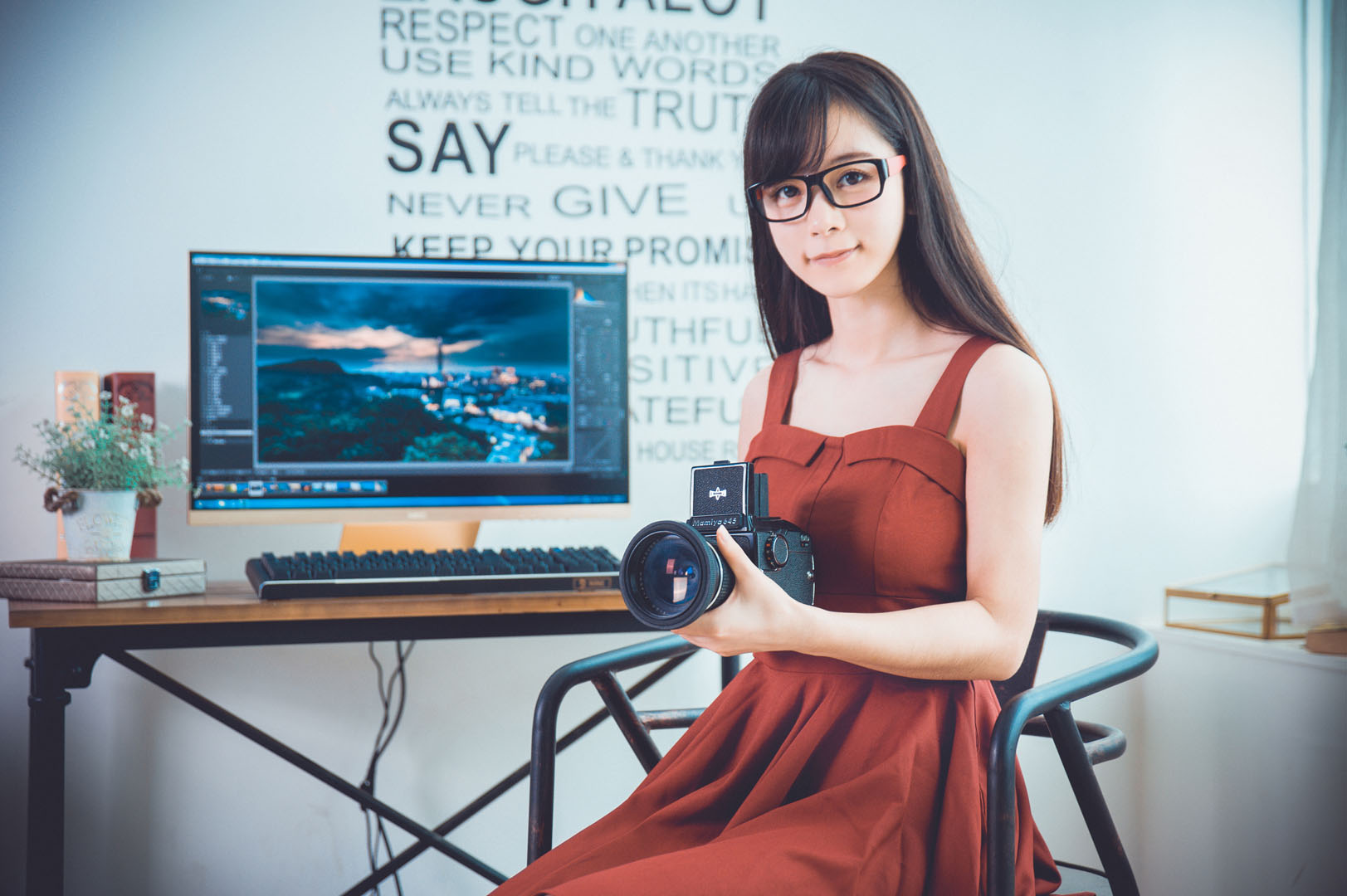 美女摄影师真情告白，显示器的选择是如此重要