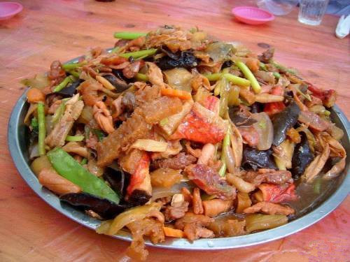 台湾明星婚宴都啥，菜色比拼看看我们农村婚宴吃什么