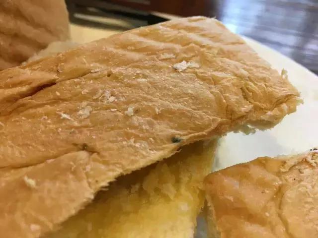 在这家店，我受到了十万点%^$!