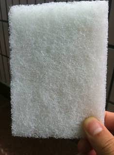 浴室玻璃顽固水垢如何清除,玻璃浴房上的水垢怎么清除小妙招