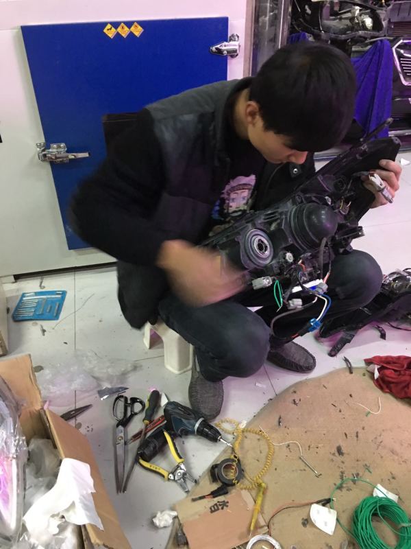 斯巴鲁xv改雾灯详细教程,斯巴鲁xv改军绿色