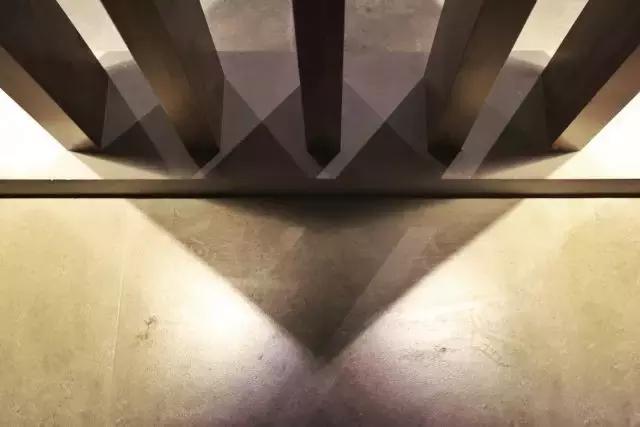 美豪皆丽致烟雨醉无锡