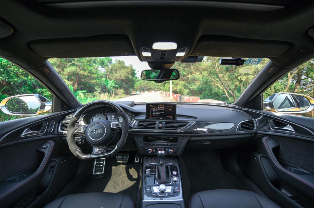 花50万改装,奥迪a6l和rs6的区别