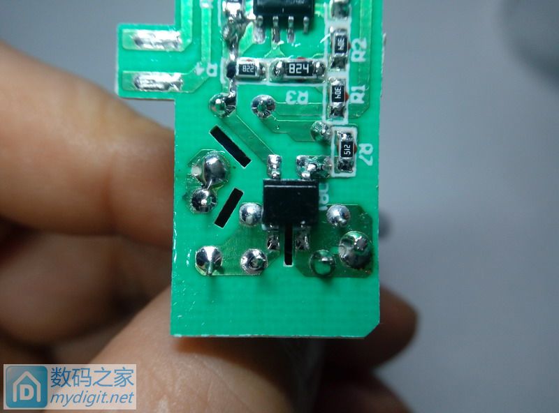 拆1.8包邮还送球泡的美的4W射灯，一如既往的设计和做工！