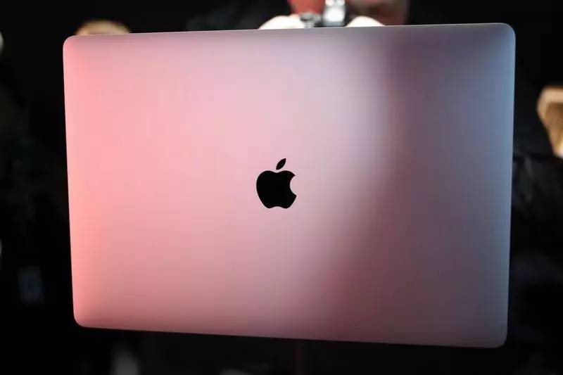 苹果灯没了,看你怎么再装逼;中通快递上市首日跌破发