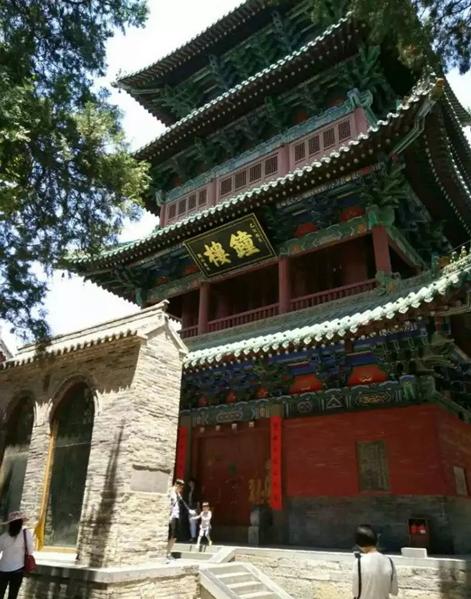 百万富翁费尽心思拍摄嵩山风景，只为“博红颜一笑”？