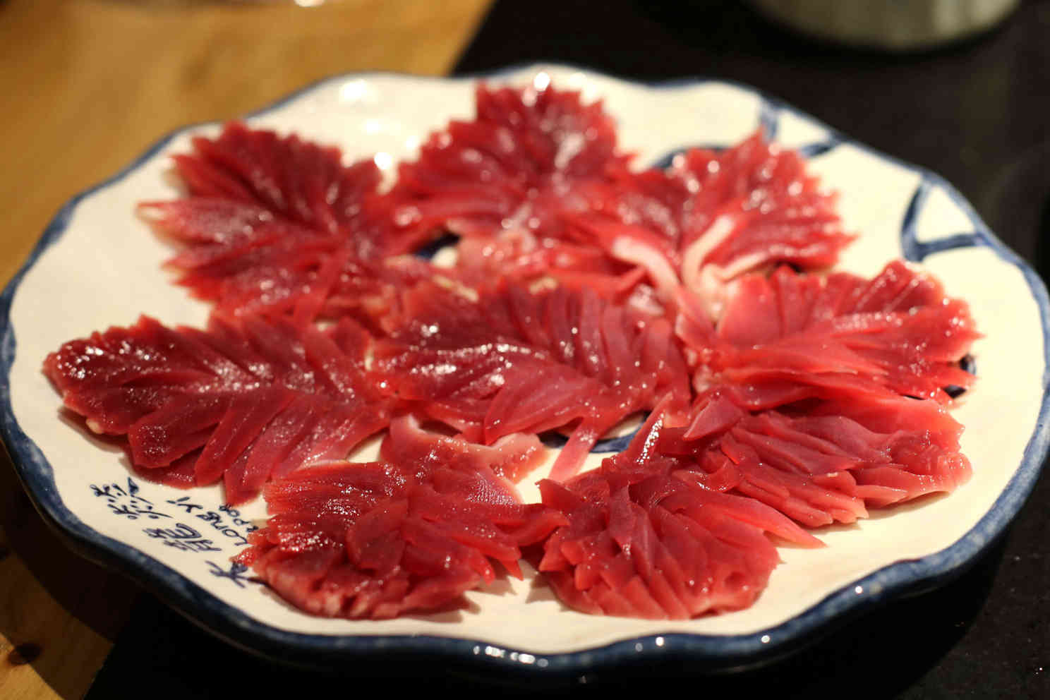 重庆和成都火锅流派有什么不同,四川和重庆的火锅最为出名怎么说