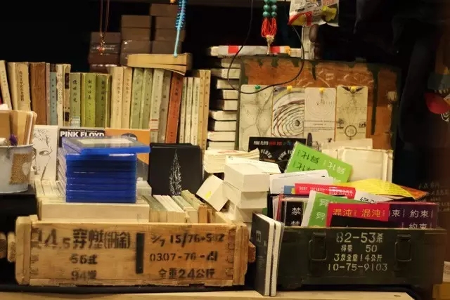 为了不让你轻易找到,他们开了这样一家隐市小店