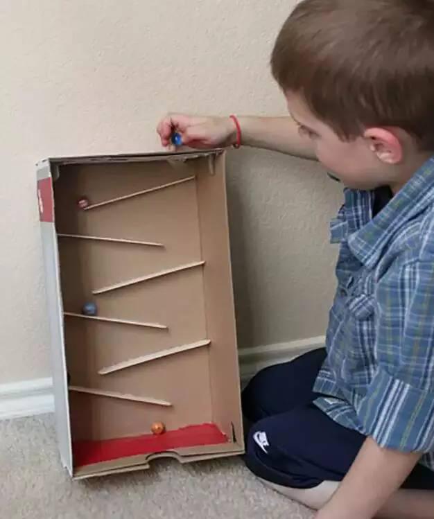 旧鞋盒变成足球机,旧鞋盒不要扔利用起来