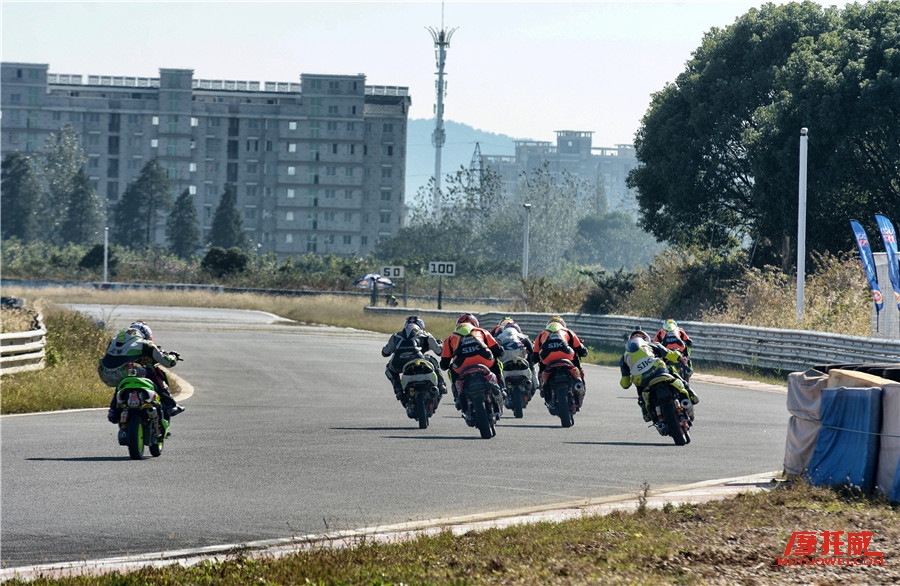 2021摩托车锦标赛总冠军,sbk摩托车锦标赛2022冠军车队