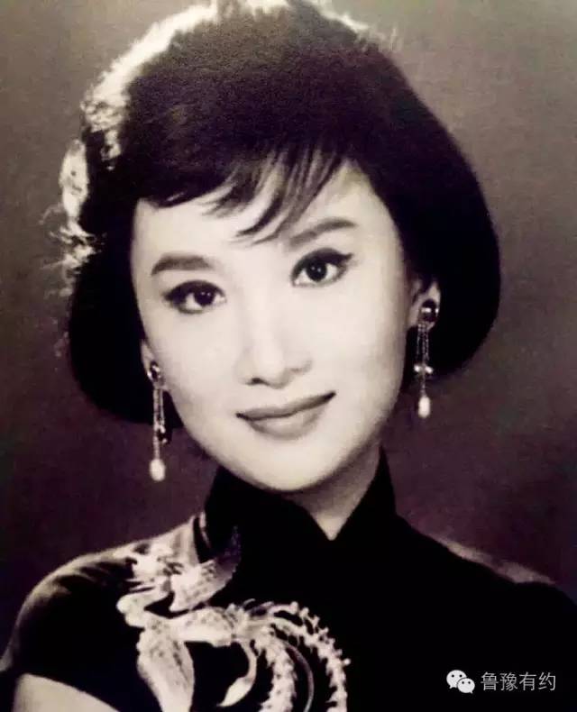 黄蓉小龙女杨过,黄蓉与黄药师和小龙女