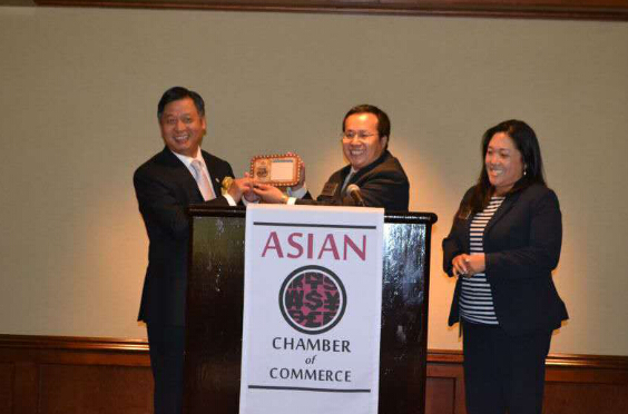 海外赤子心-----专访美国休斯敦亚裔商会主席赵紫鋆