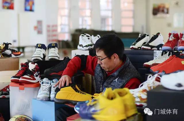 门城鞋狂|他也许是门头沟最强的球鞋收藏家