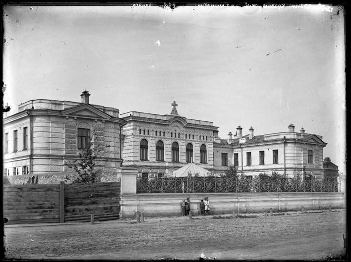 俄罗斯又添灵异传说？这组拍摄于110年前的照片有猫腻！