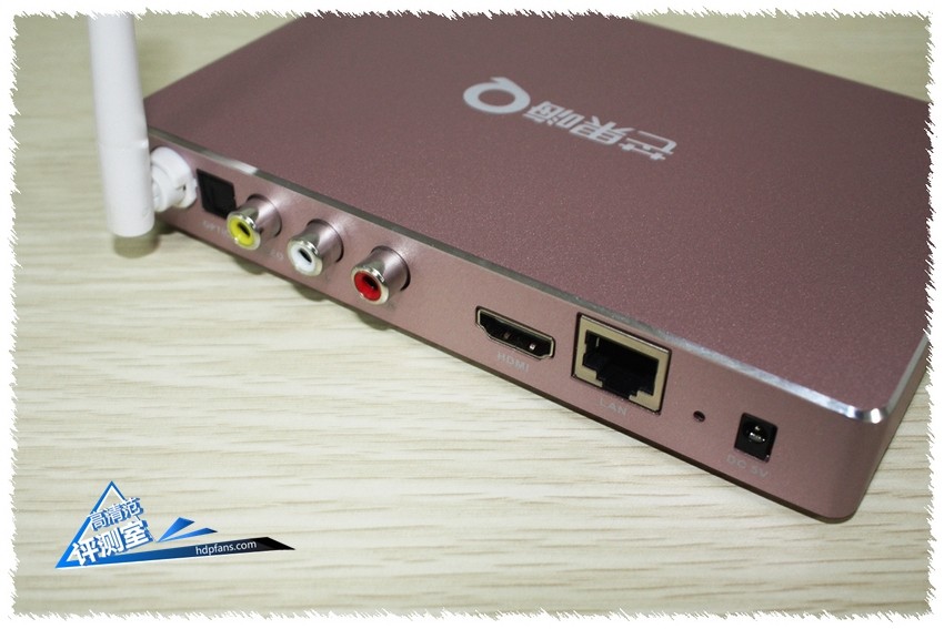 海美迪h7三代与h8三代哪个好,海美迪h7鎏金版怎么样