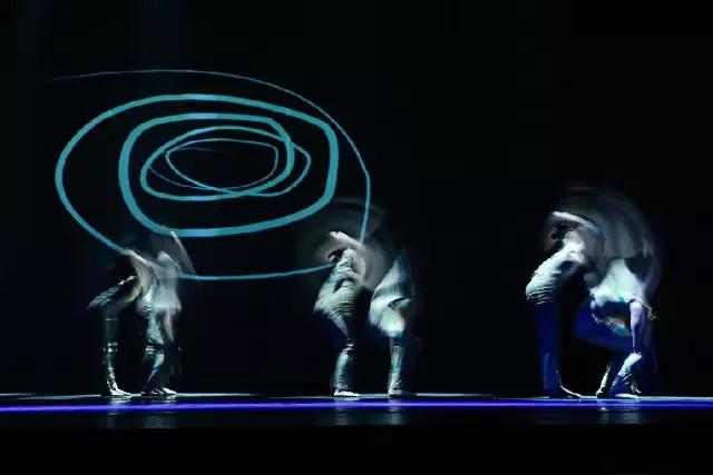 香港陈*民哲**博士:员工就是公司,工作就是演出