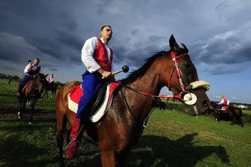 阿联酋旅游签证怎么申请免签,阿联酋签证去欧洲旅游免签吗