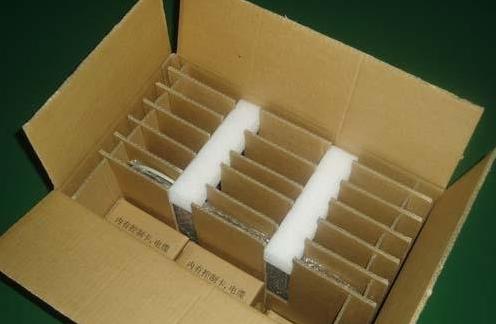 卖纸箱发家致富,26岁创业100万元