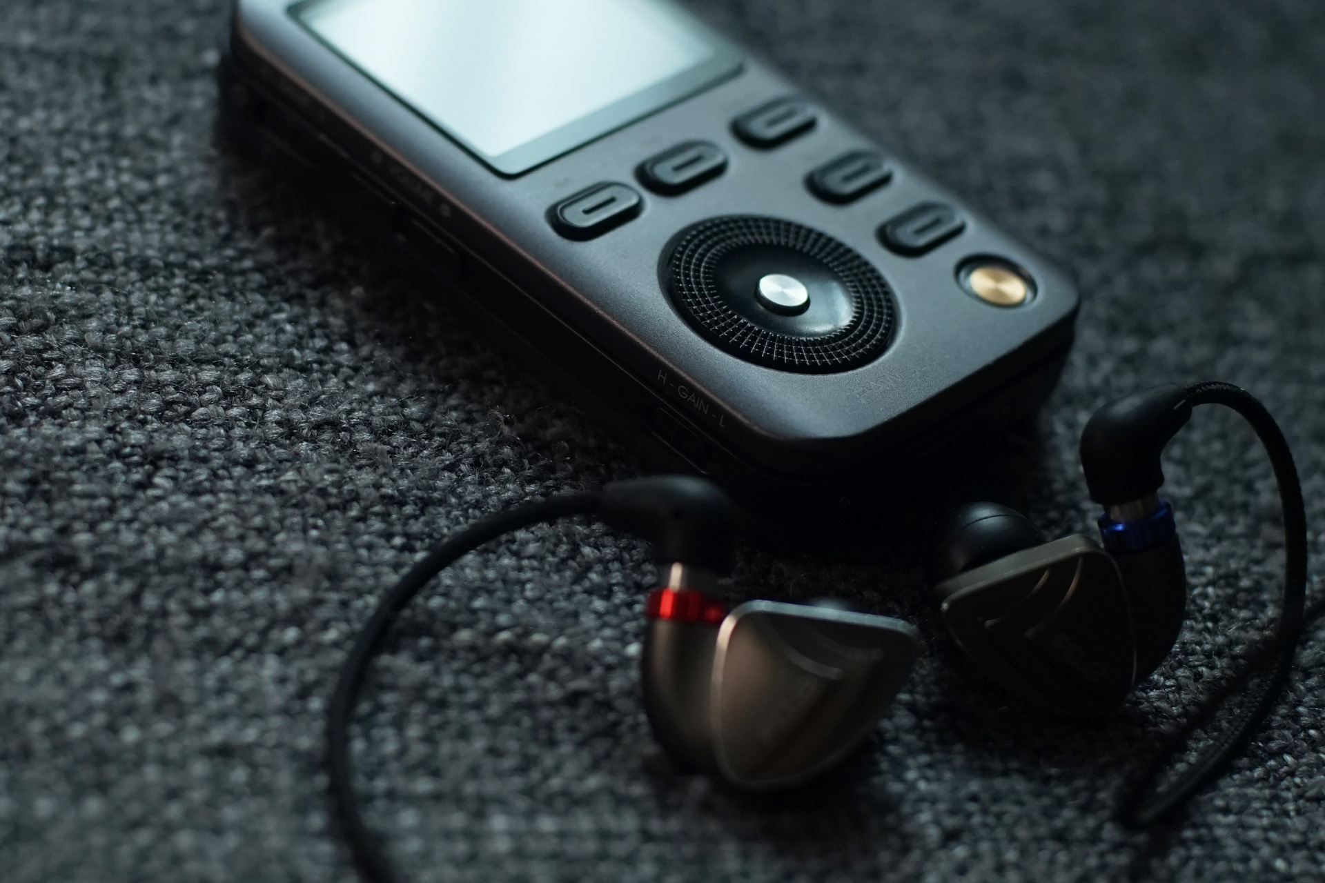 整天说千元*放播**器音质比不过手机的人肯定没用过这台专业*放播**器