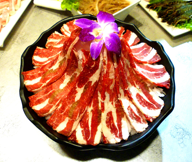 鲍鱼大虾海鲜火锅,一虾一蟹49元海鲜自助火锅