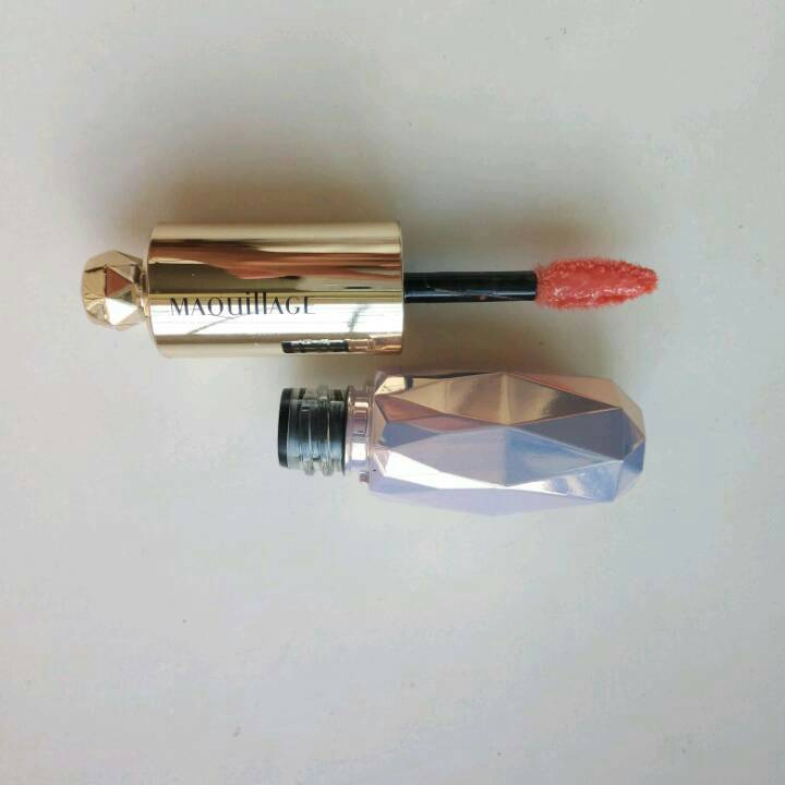 推荐一款性价比高的滋润唇膏,种草不踩坑的化妆品