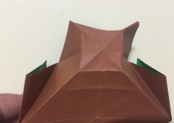 怎样折蝴蝶结放到爱心盒子上面,蝴蝶结盒子折纸教程