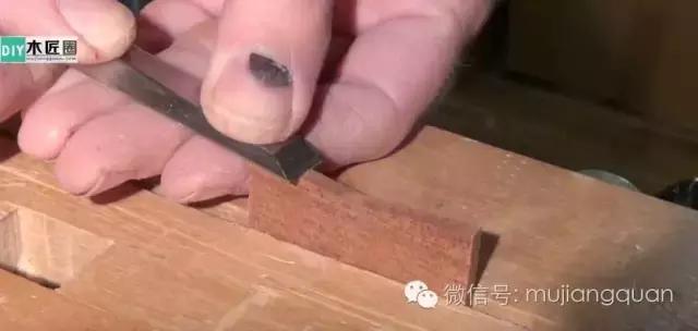 不一样的榫卯,一个能拼接,也能加固木板的蝴蝶榫