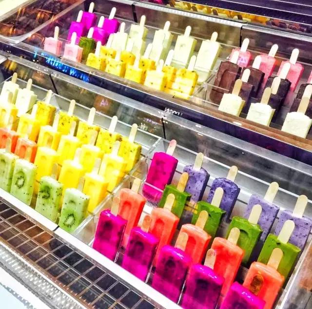 探店衣服咖啡店,探店时装店