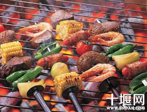 十堰黄石路上的烧烤店,十堰哪有老字号烧烤