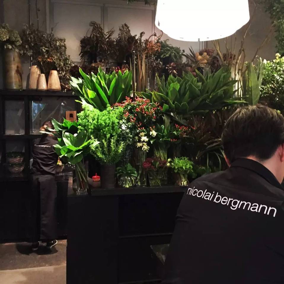 十万步走出的东京花店