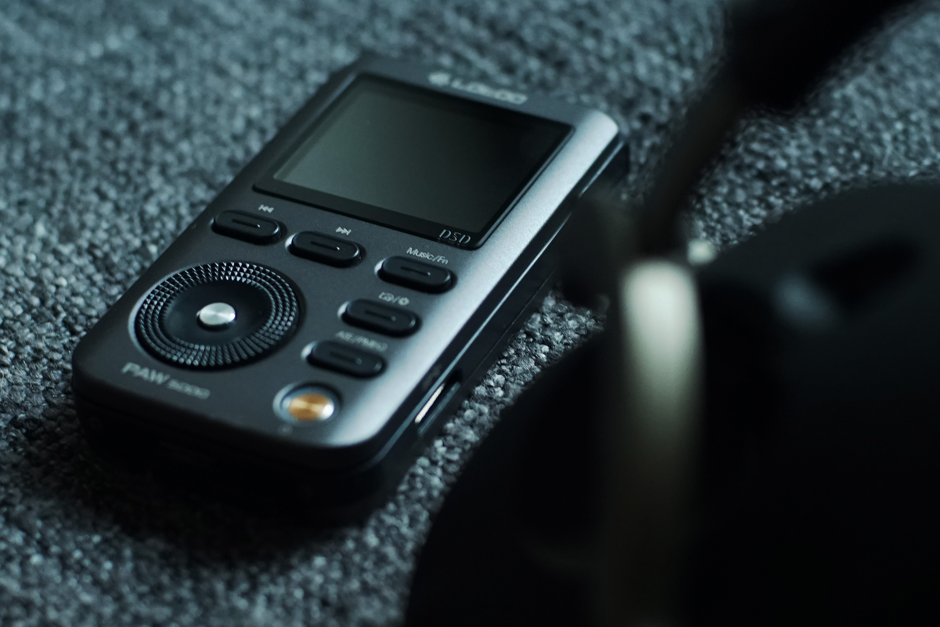 看这台电台电视台常用品牌做的MP3证明为何手机音质还差得远