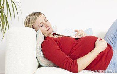 医生发现孕妇胎位不正马上移位,胎位不正孕妈有什么反应