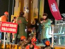 最长交警接力救援全程视频,最大型救援