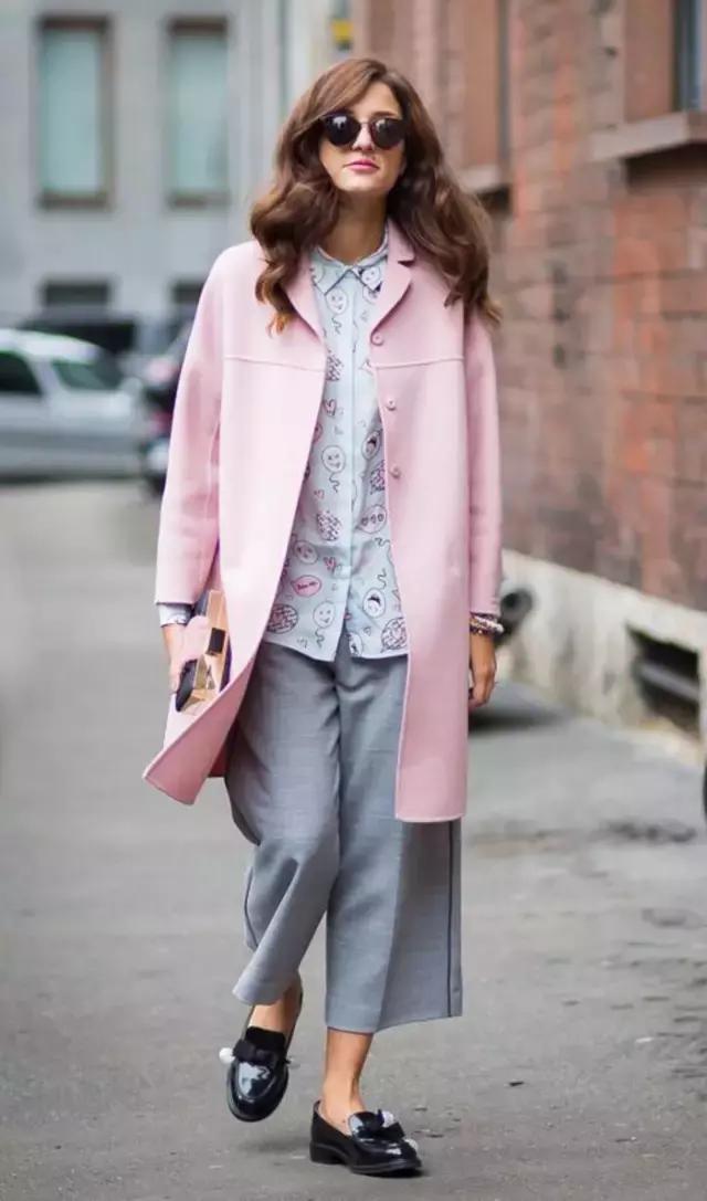 阔腿裤应该怎么样弄最好看,阔腿裤搭什么上衣好看搭什么鞋