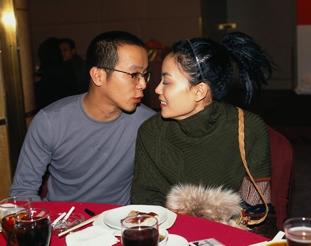 王菲有什么魅力让窦唯谢霆锋喜欢,窦唯和谢霆锋谁的音乐造诣高