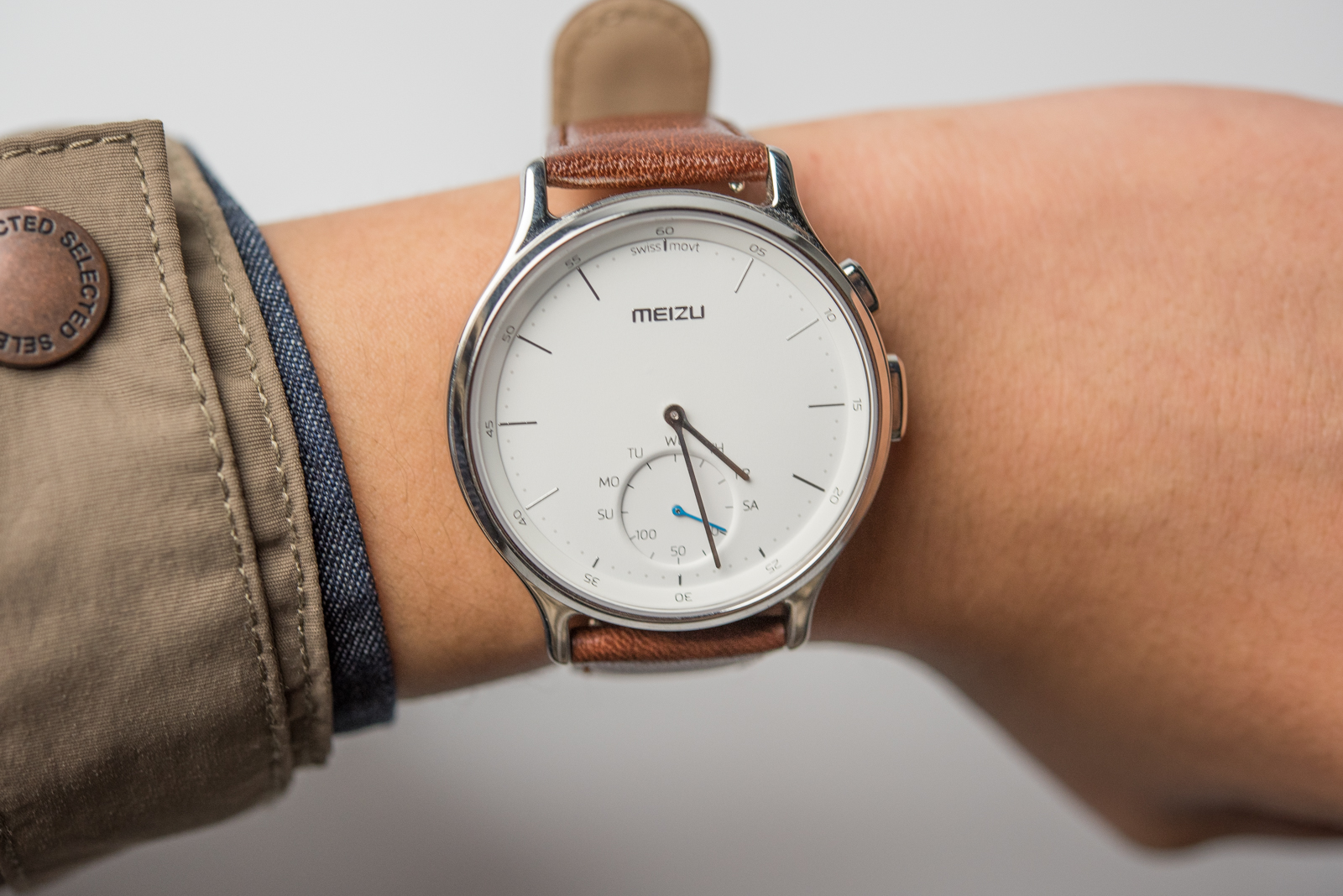 魅族轻智能手表与米家石英表,魅族mix轻智能手表