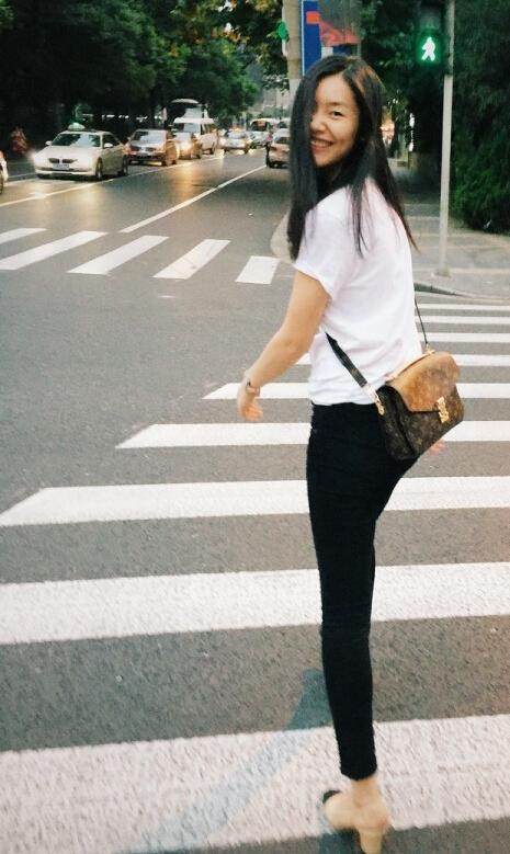 别再刷屏是什么意思,ysl星辰现在还有吗