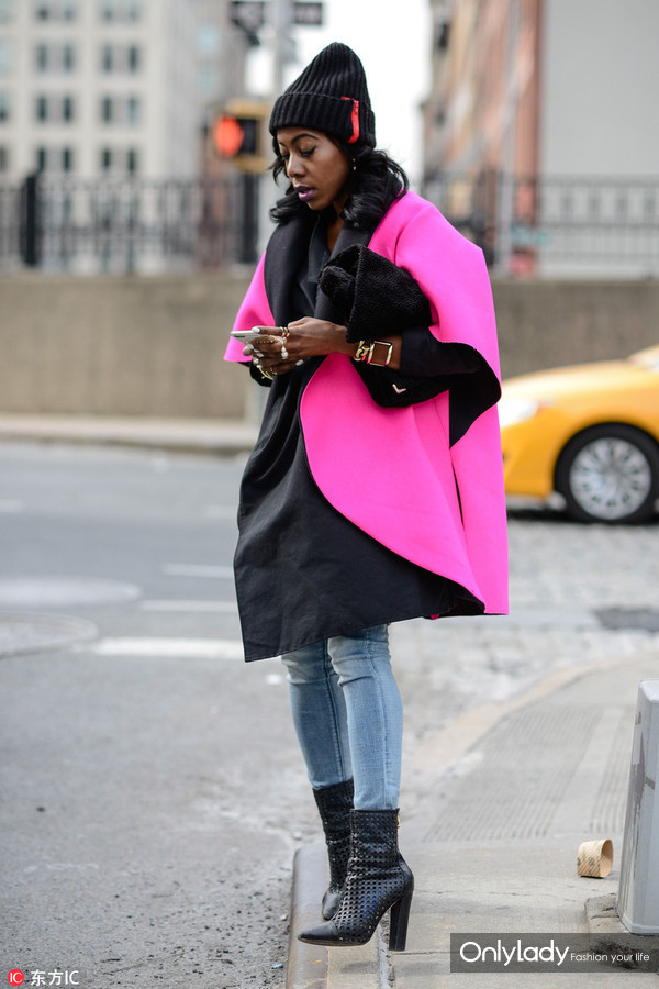 2020年流行色太蓝了附配色表,时尚配色什么颜色好看