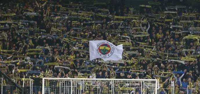 因为足球，生活多了一份期待，多了一份期许