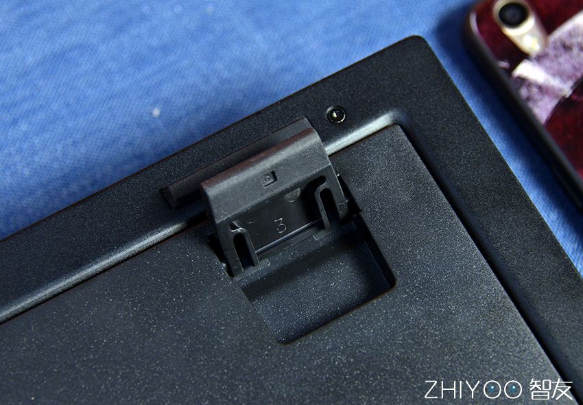 茶轴游戏手感,茶轴电竞游戏键盘