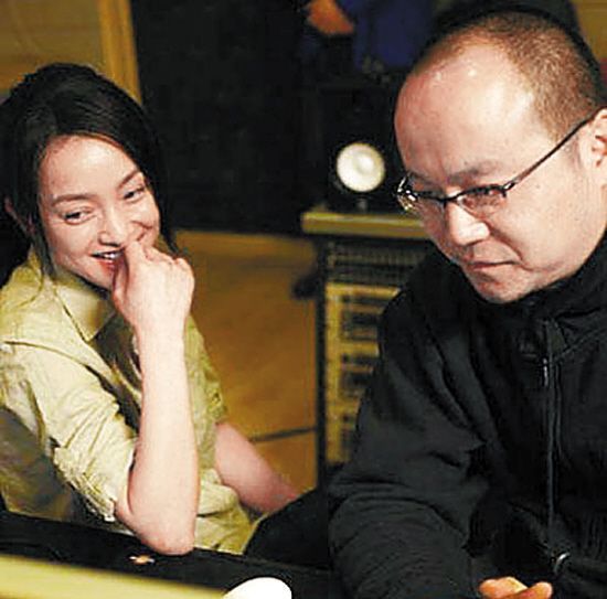 王菲有什么魅力让窦唯谢霆锋喜欢,窦唯和谢霆锋谁的音乐造诣高