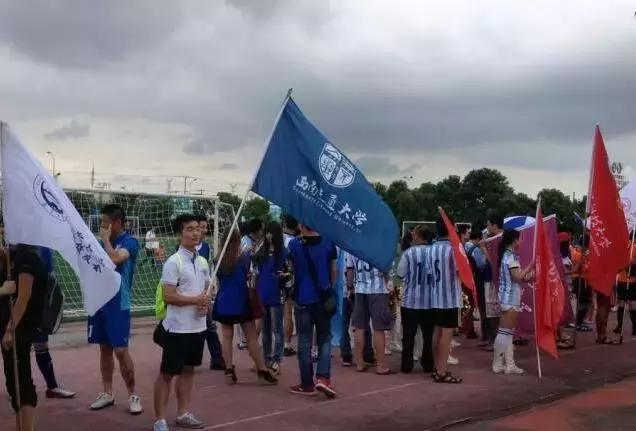 战鼓擂响自然加携手高校足球超级杯赛共同前行