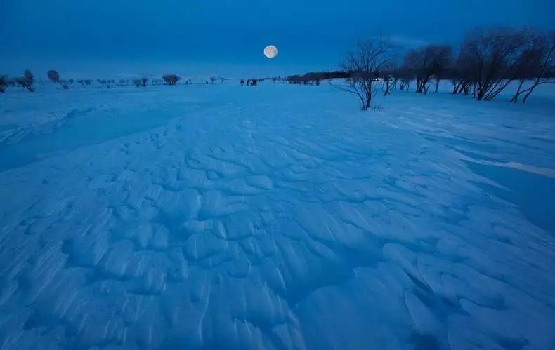 「诗词鉴赏」看冬日圆月赏最美诗词